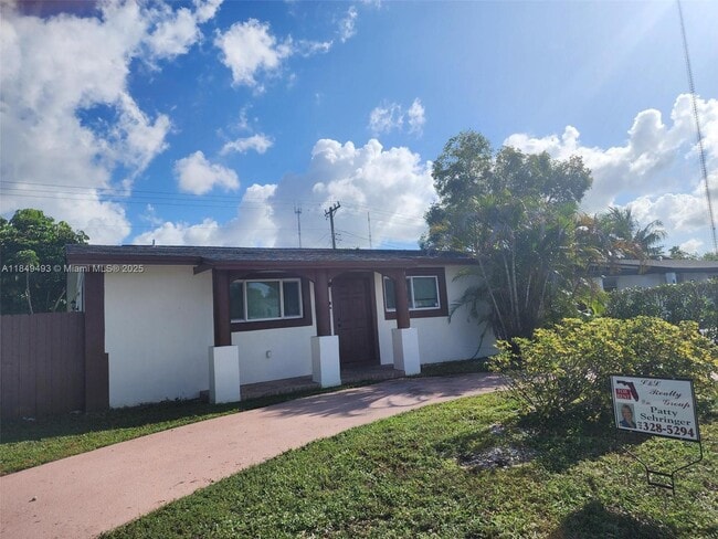 Building Photo - 845 NW 199th St
