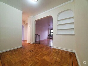 Building Photo - 2 bedroom in BRONX NY 10456