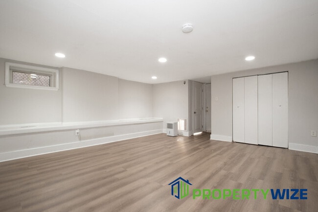 Building Photo - 2017 St Paul St