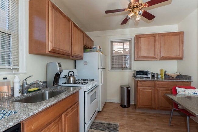 Building Photo - 620 Bellefonte St