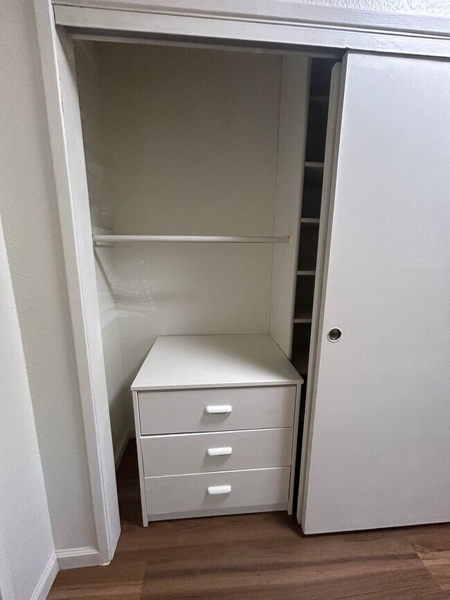 Building Photo - Available on 05/05/26, 1170 sq ft, 3 Bedrooms, 1.5 Baths, 2 Assigned Parking at Palehua Hale in M...