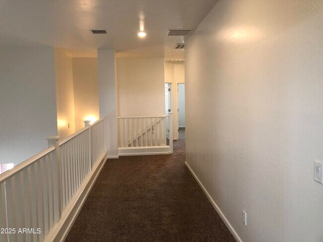 Building Photo - 226 N 199th Dr