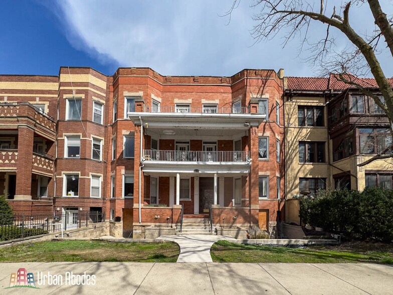 Building Photo - 6711 N Sheridan Rd