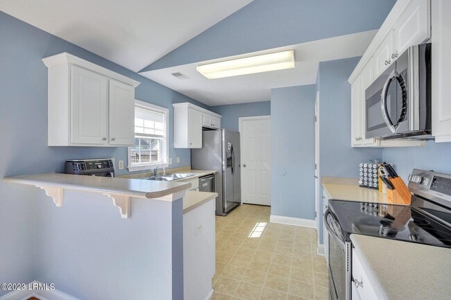 Building Photo - 96 Wintergreen Dr
