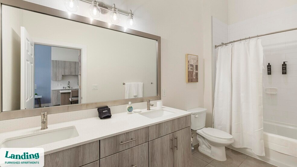 Building Photo - 401 Hemphill St