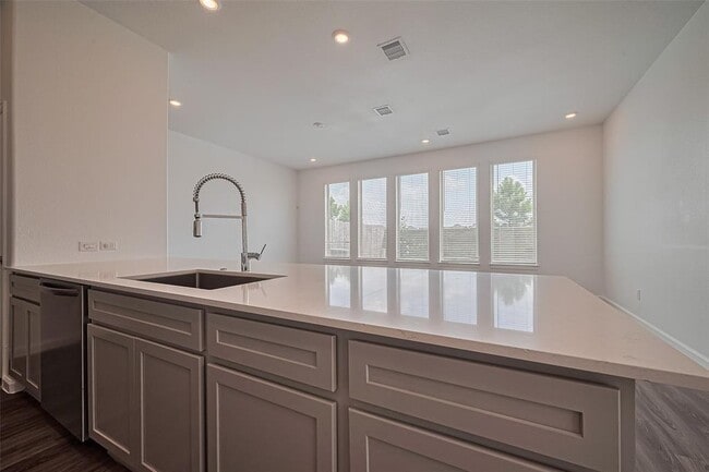 Building Photo - 5623 Foggy Vine Ct