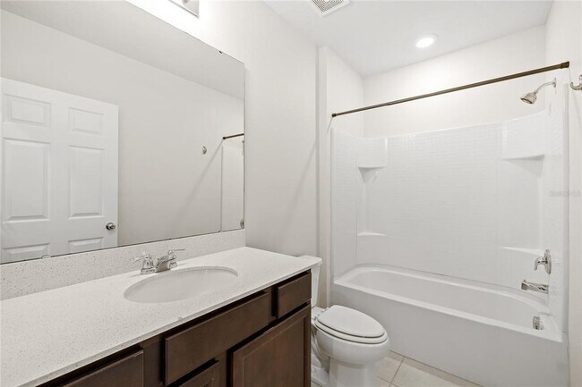 Building Photo - 1575 Aspen Ave