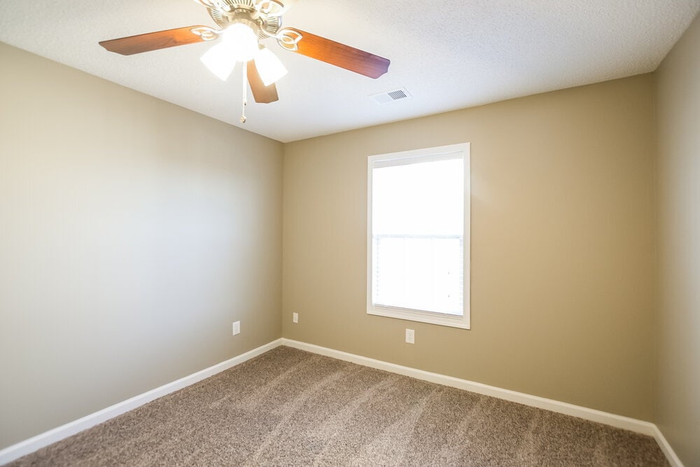 Building Photo - 240 Greystone Cir