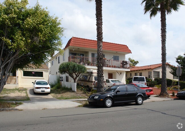 Primary Photo - 1622 Diamond St