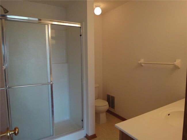 Building Photo - 16601 50th Ct N
