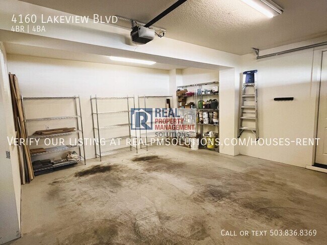 Building Photo - 4160 Lakeview Blvd