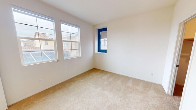 Building Photo - Former MODEL HOME | Great Location