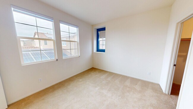 Building Photo - PRICE REDUCED | SOLAR | Great Location