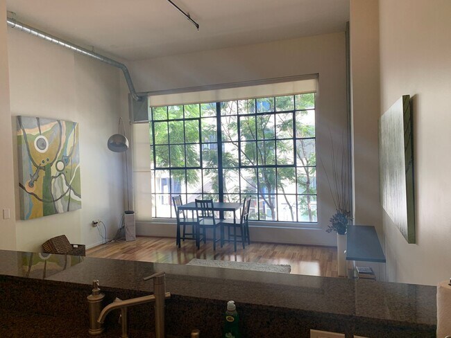 Building Photo - ICON Loft Available April 1st!