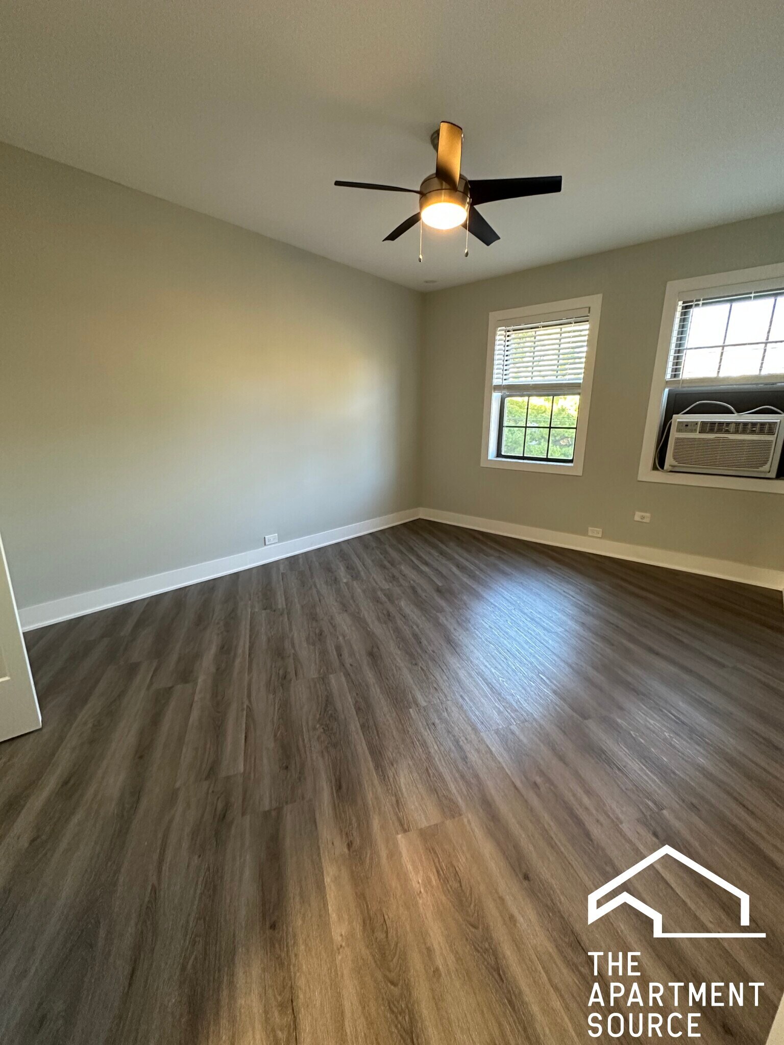 Building Photo - 730 Judson Ave