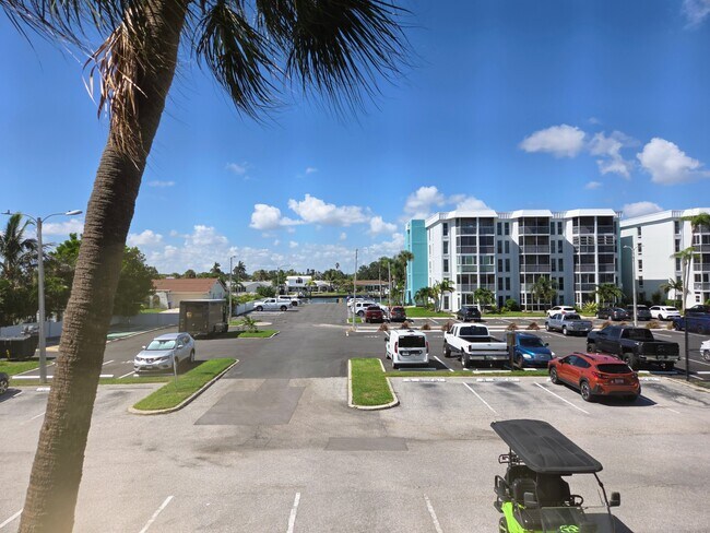 Building Photo - 4901 38th Way S