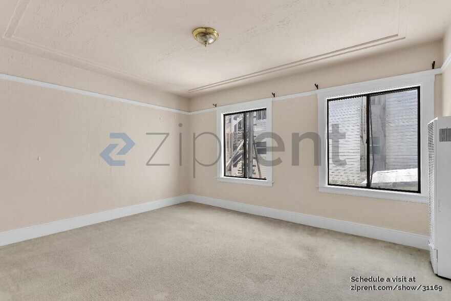 Building Photo - 1323 Leavenworth St