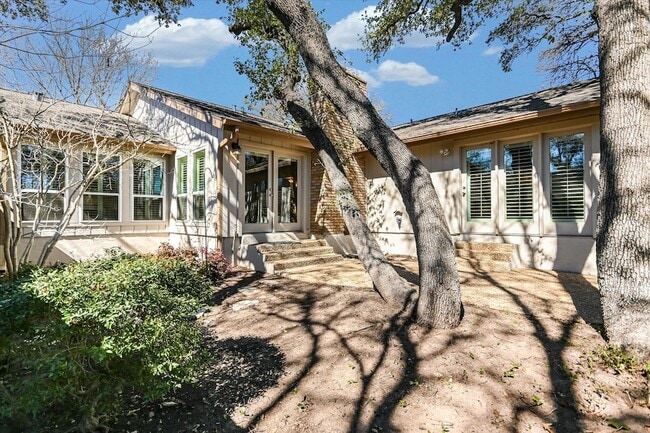 Building Photo - 8405 Cima Serena Ct