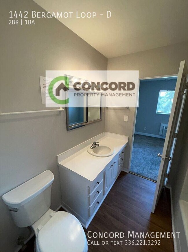 Building Photo - 1442 Bergamot Loop