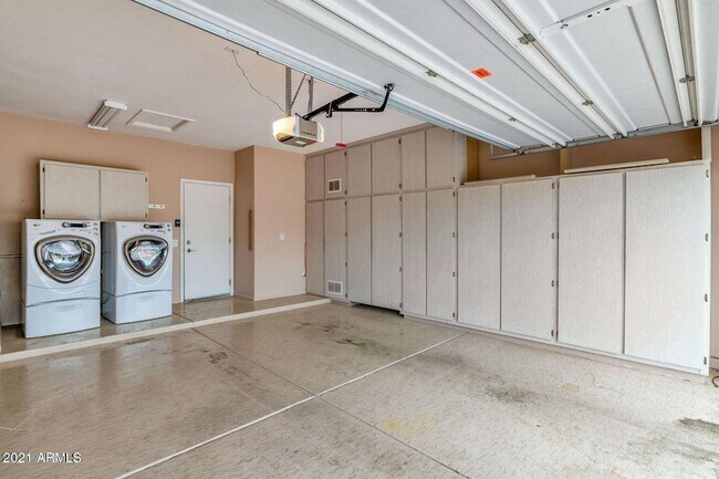 Building Photo - 15413 W Domingo Ln