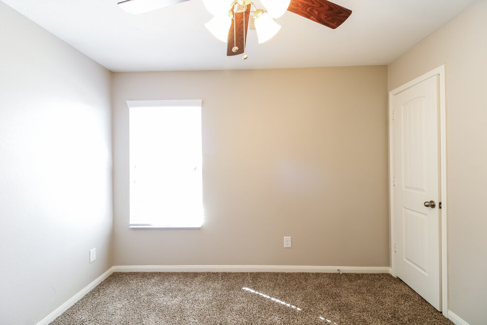 Building Photo - 21110 Sugar Orchard Ln