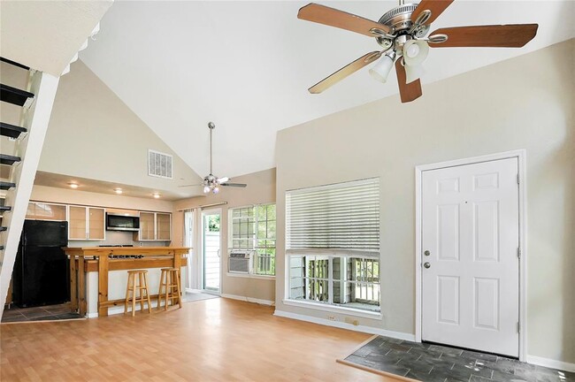 Building Photo - 111 Dunbar Estates Dr