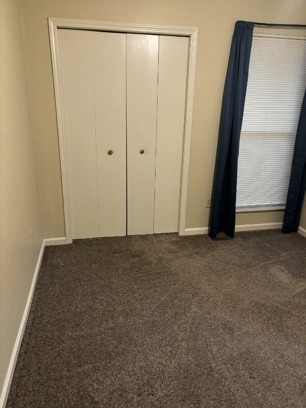 Building Photo - 1527 Whitehall Blvd