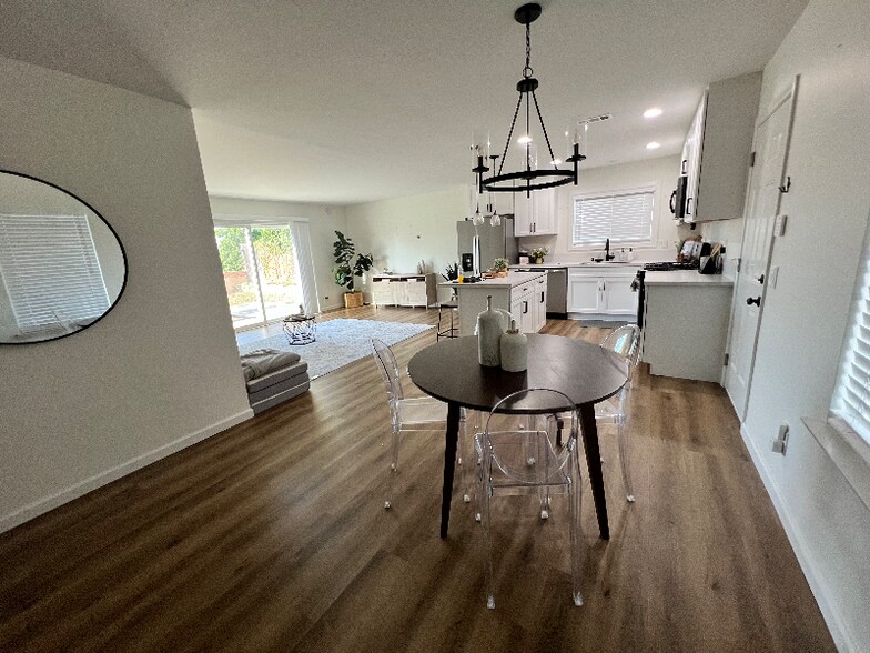 Building Photo - 4908 Stephanie Pl