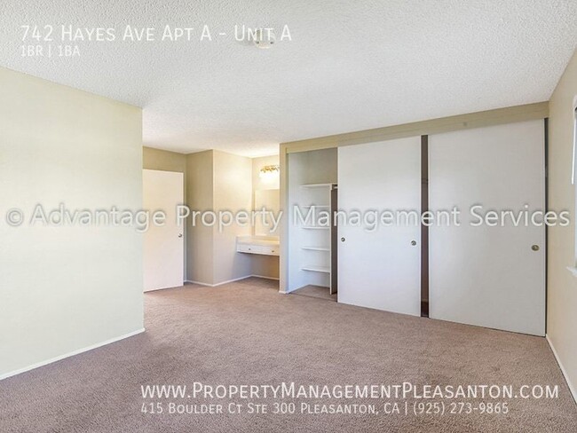 Building Photo - Large 1 bed/1 bath, 725 sq. ft off East Ave