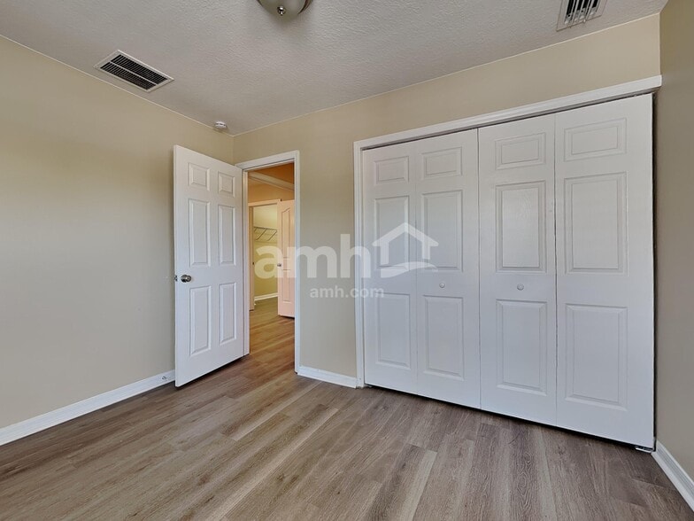 Building Photo - 9124 Gablewood Pl