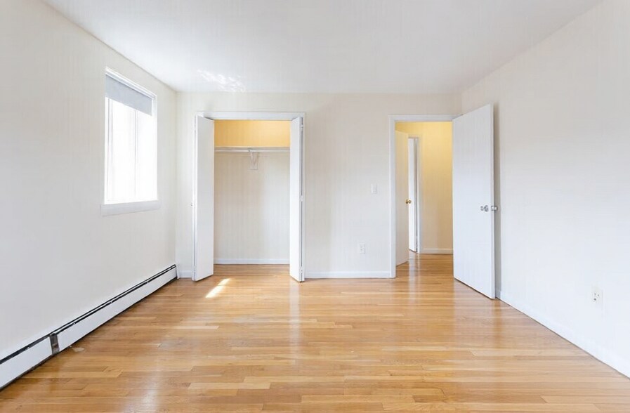 Building Photo - 95 Gardner St