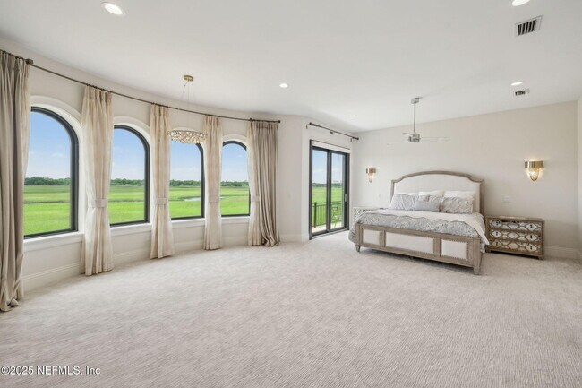 Building Photo - 463 Royal Tern Rd S