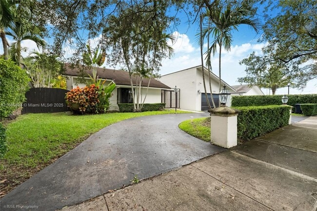 Building Photo - 12715 SW 96th Terrace