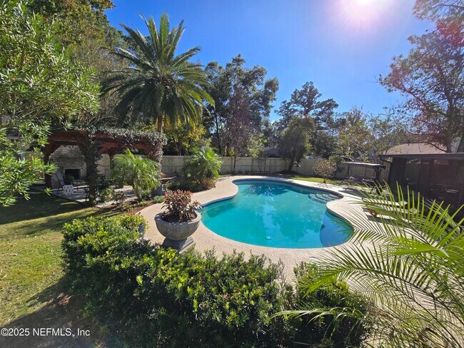 Building Photo - 7769 Andes Dr