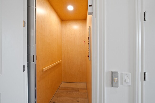 Building Photo - 7550 Little Caprese Ln
