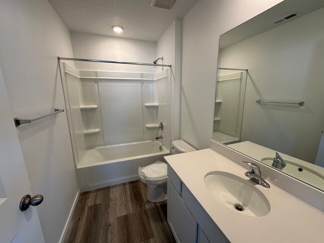 Building Photo - 253 Portside Ln