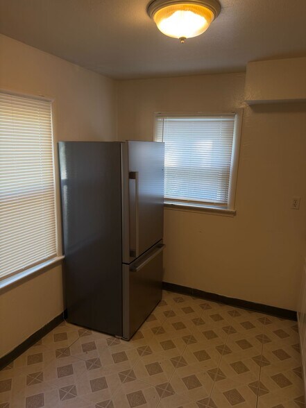 Building Photo - 4026 Belfore Dr