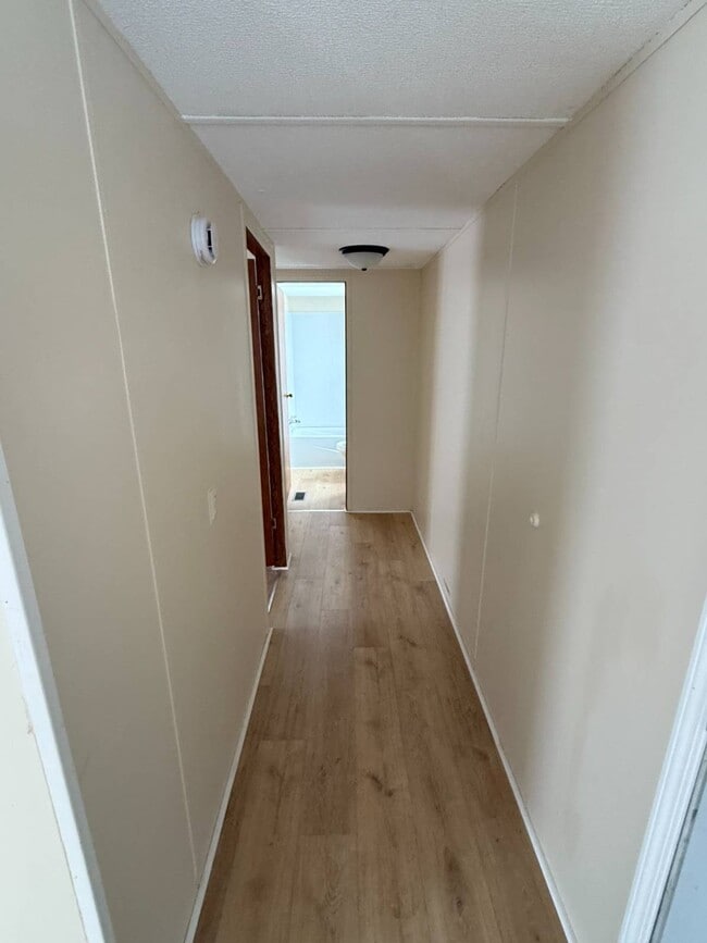 Building Photo - 149 2nd St