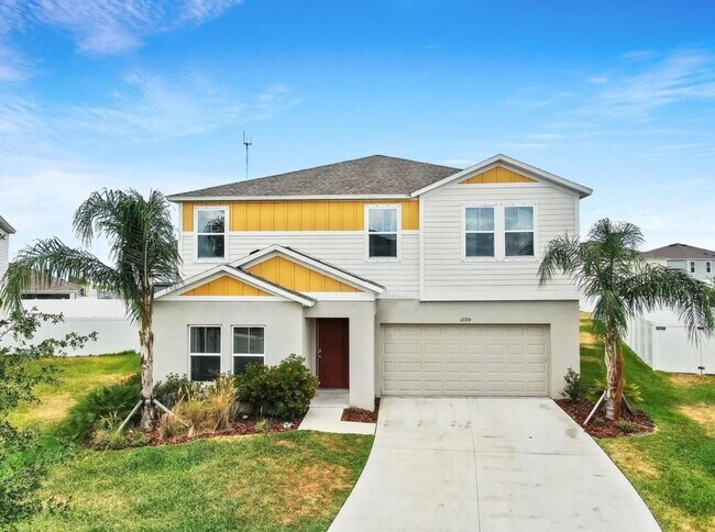 Primary Photo - Spacious 5bed - With Amenities!