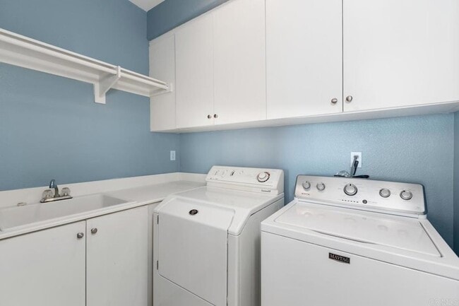 Building Photo - 7037 Surfbird Cir