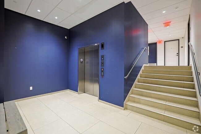 Building Photo - 100 Hemenway St