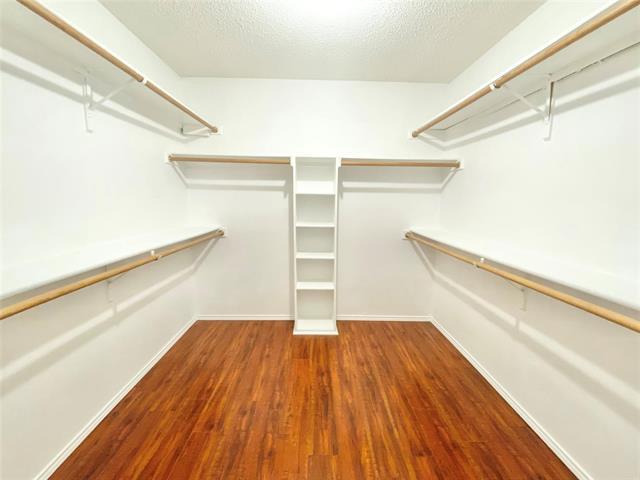 Building Photo - 2800 Kempton Dr