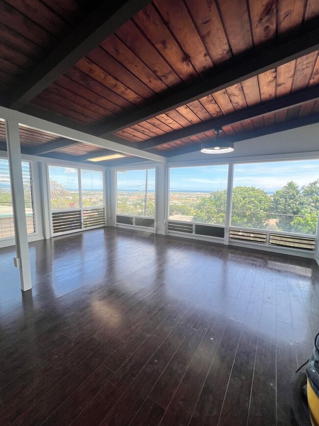 Building Photo - Scenic Island Living with Unmatched Conven...