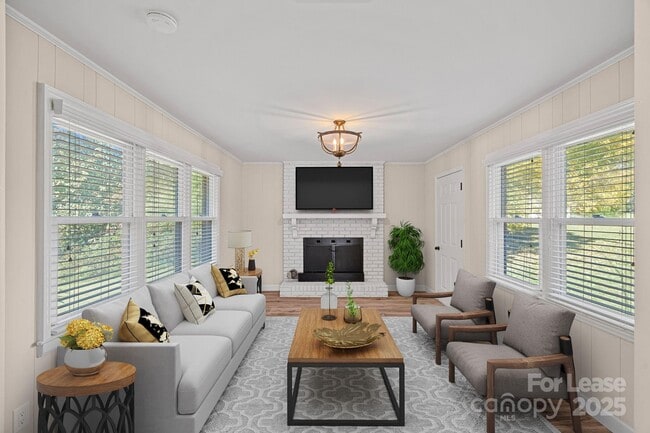 Building Photo - 540 Hoover Rd