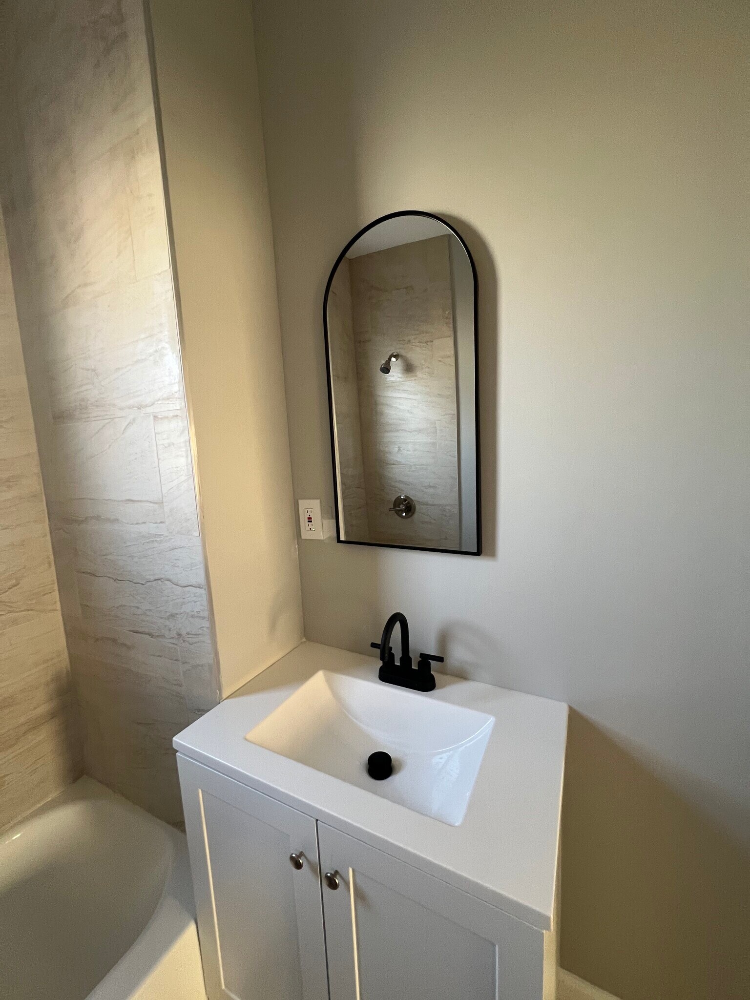 Building Photo - 342 Morrissee Ave