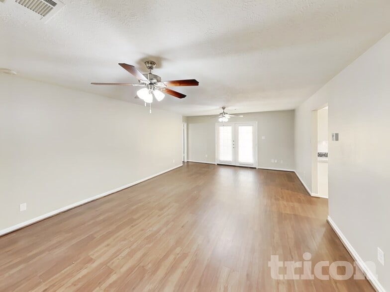 Building Photo - 28707 Binefield St