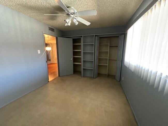 Building Photo - !!HALF OFF FIRST MONTH'S RENT!! Spacious 3...