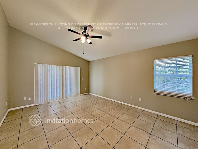 Building Photo - 2293 Stonegate Dr