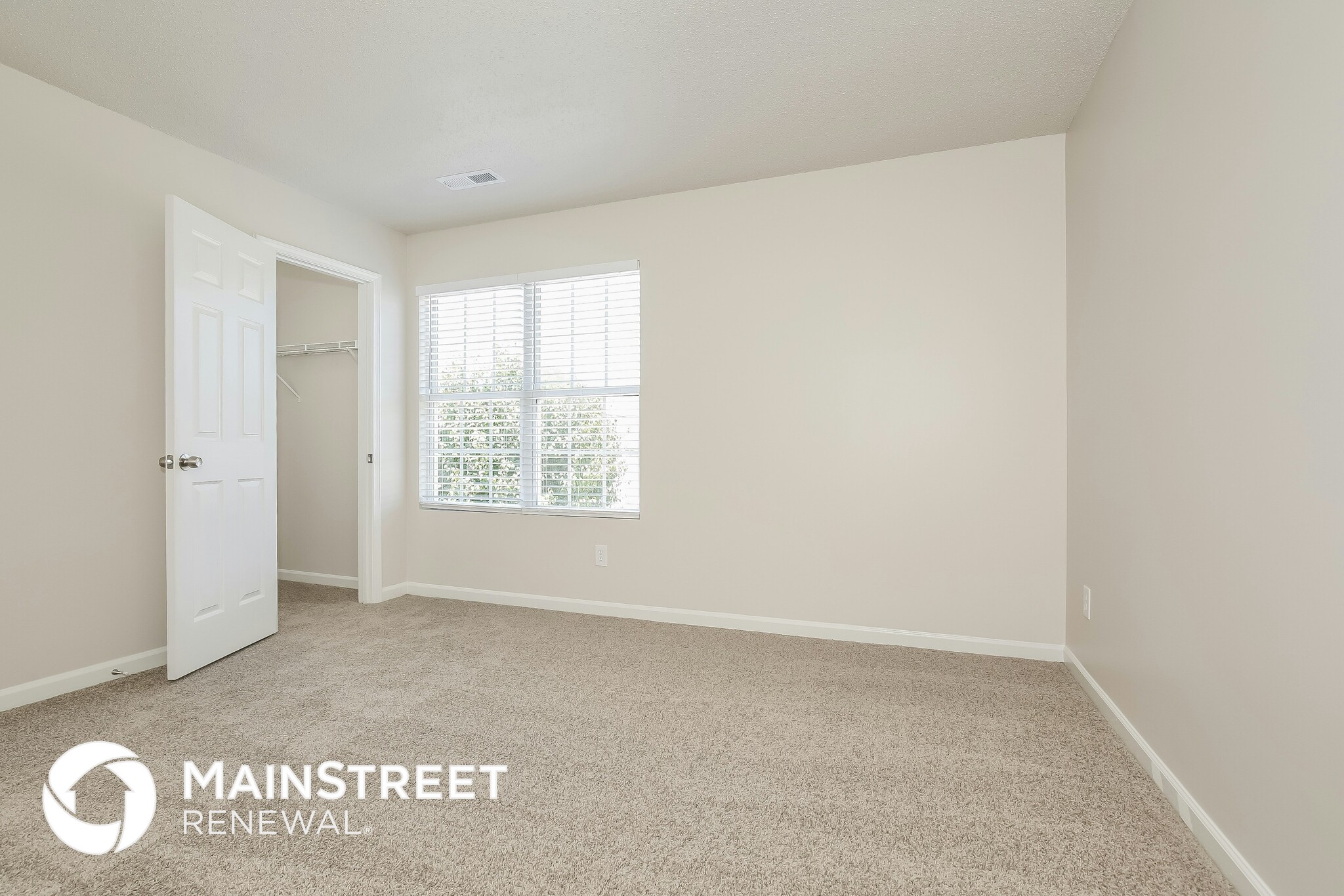 Building Photo - 4078 Clovelly Dr