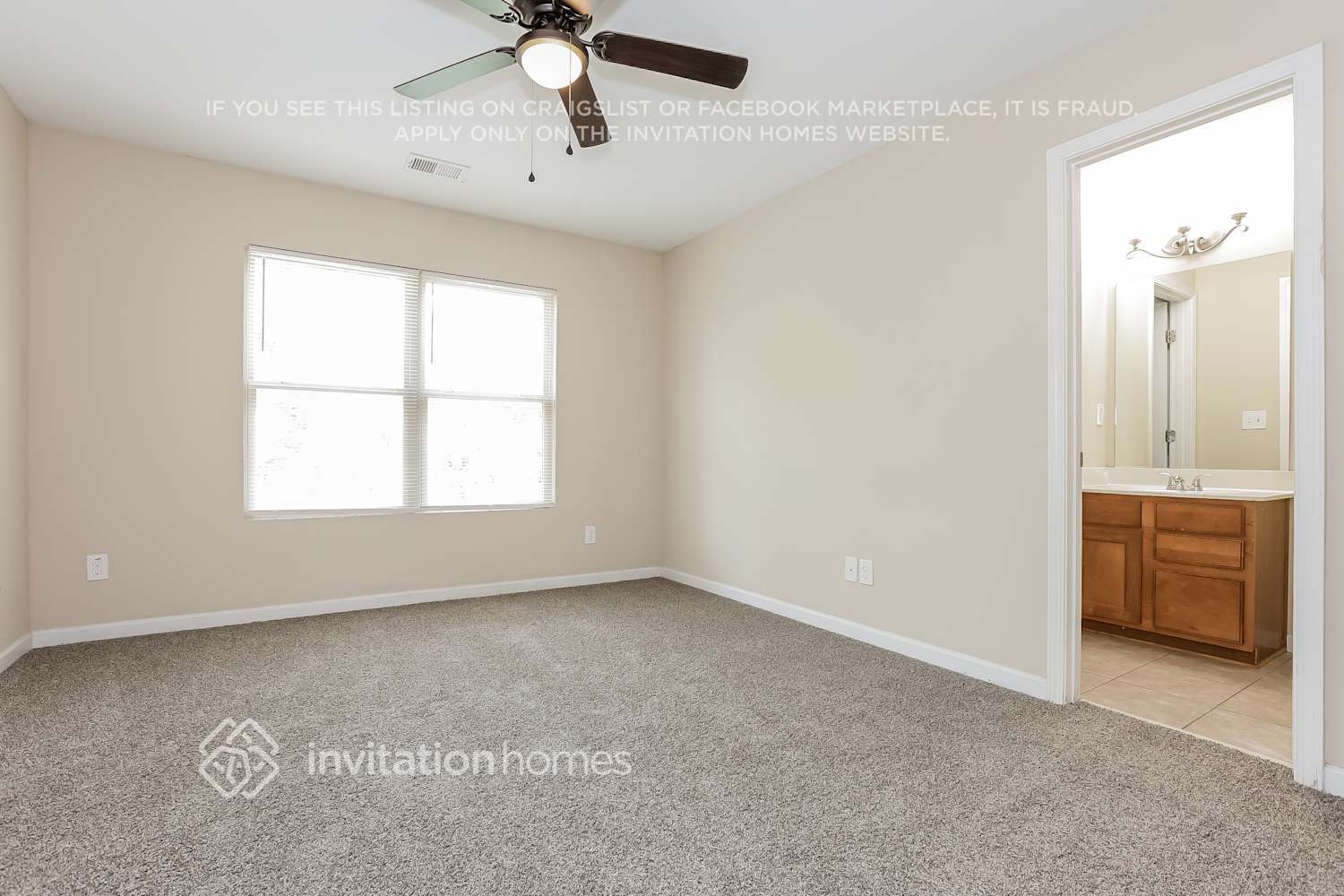 Building Photo - 5490 Rosehall Pl